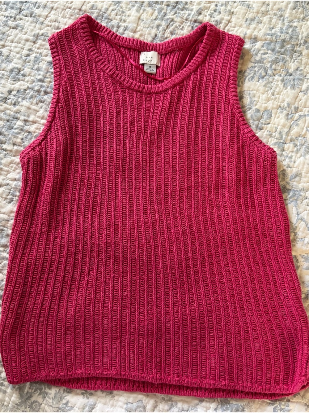 a new day Sleeveless Ribbed Crewneck Tank - Hot Pink size small